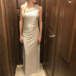 Cachet shimmery evening gown